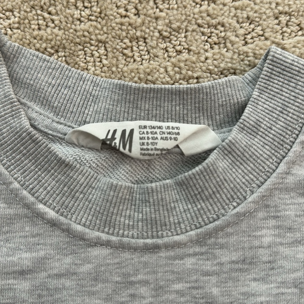 H&M sweater - Picture 3 of 3